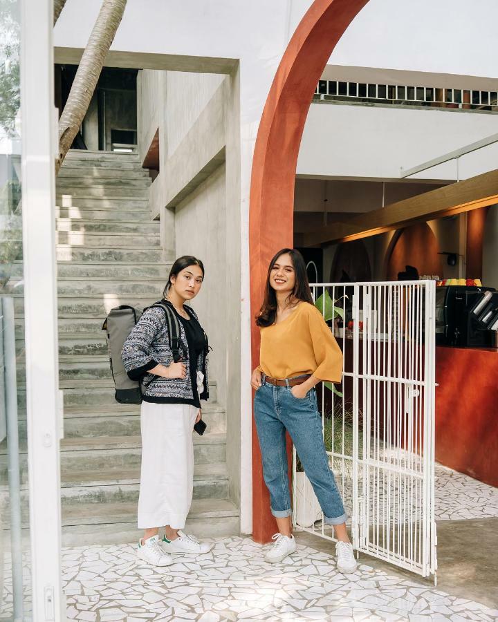 So! Boutique Hostel Malang Exterior photo