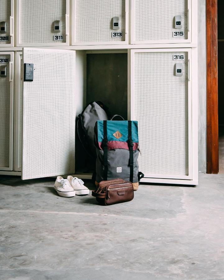 So! Boutique Hostel Malang Exterior photo